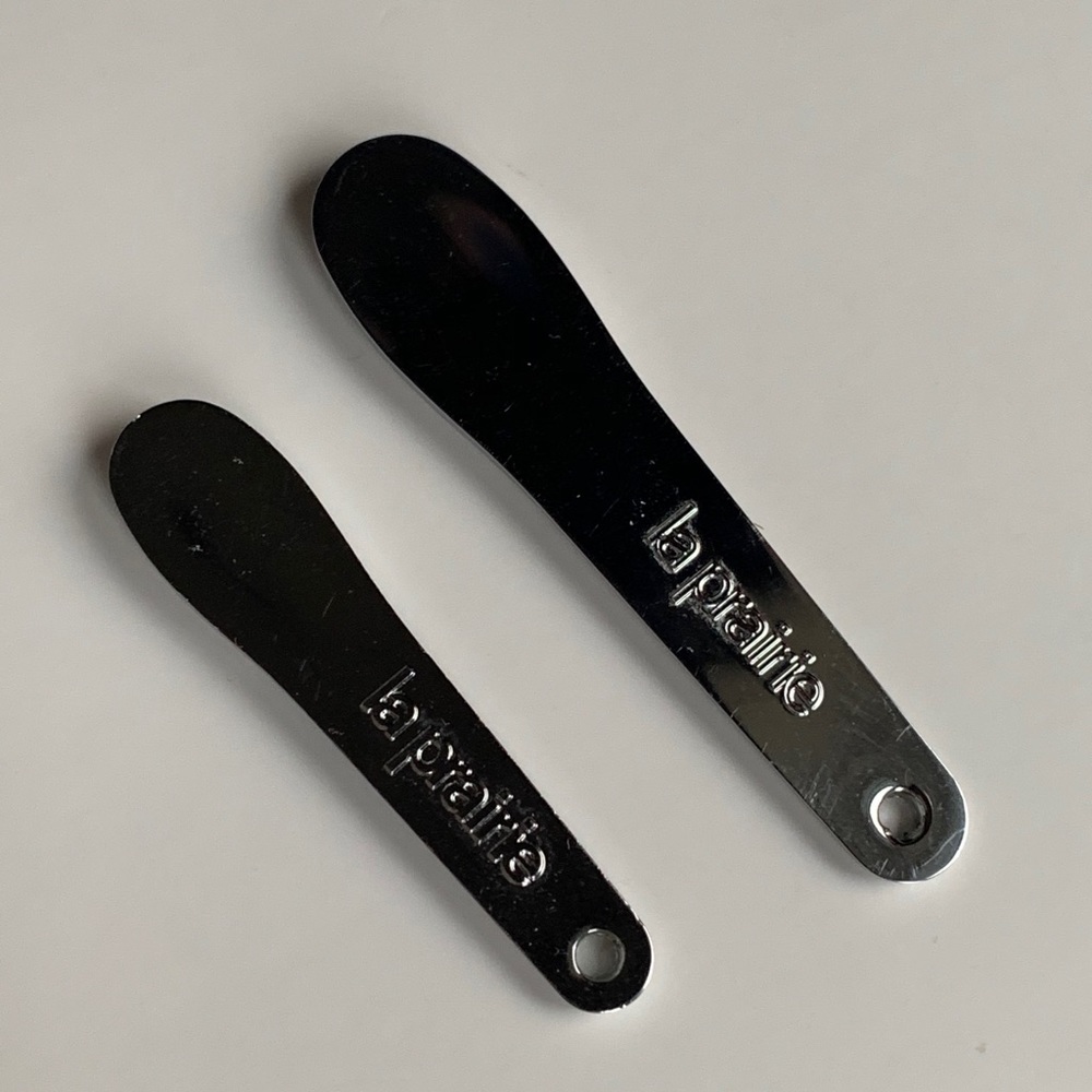 2 Pcs La Prairie Make-up Spatula tool / Applicator